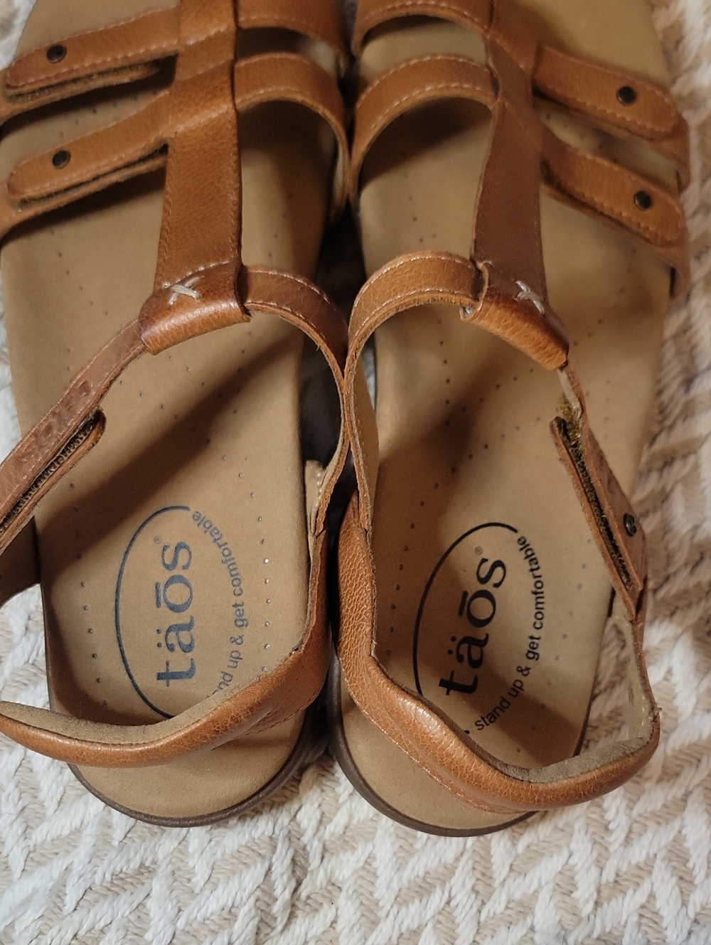 täōs Trophy 2 Sandal Honey Size 7 - Picture 2 of 6